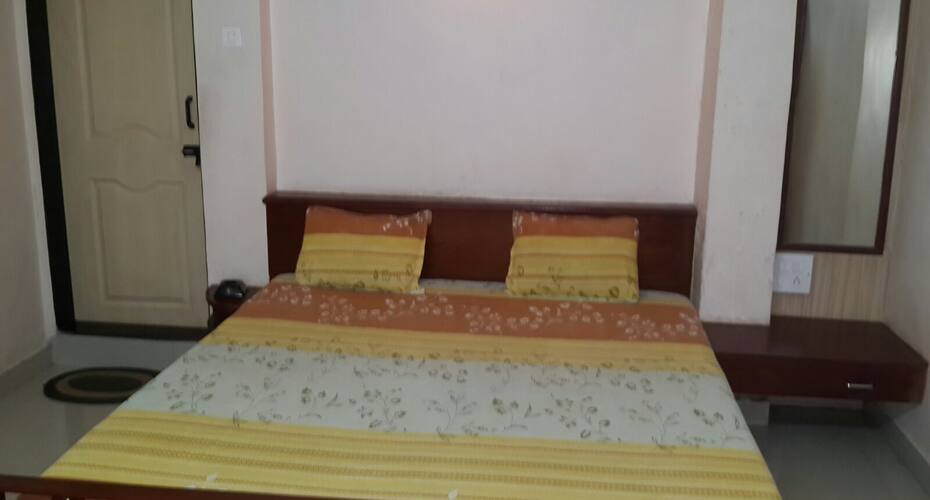 Poonam Veg Restaurant and Lodging, Junnar 1